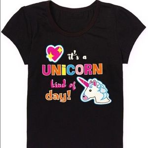 Short sleeves T-shirts